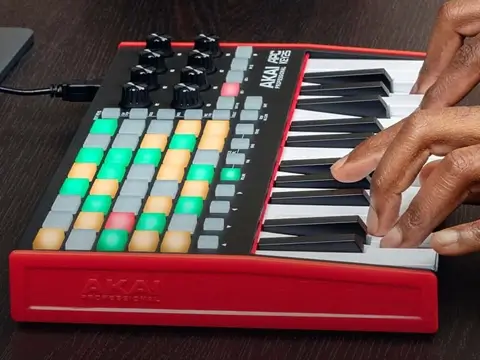AKAI Professional APC Key 25 MK2