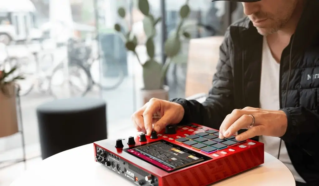 AKAI Professional MPC One+