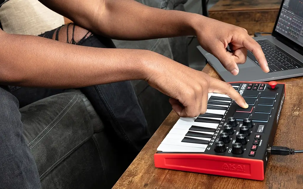 AKAI Professional MPK Mini MK3 Standard