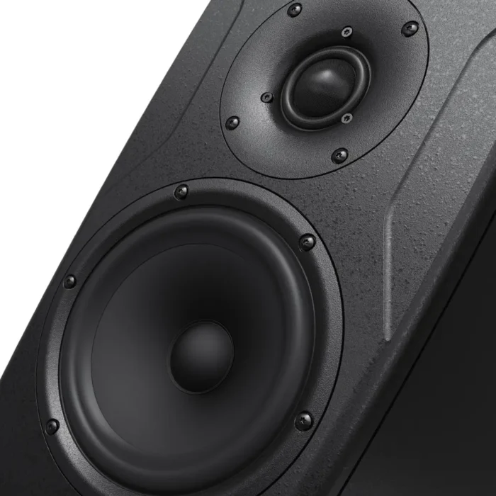 IK Multimedia iLoud Precision 6 Active 2-Way Studio Monitor Single - Black - Image 3
