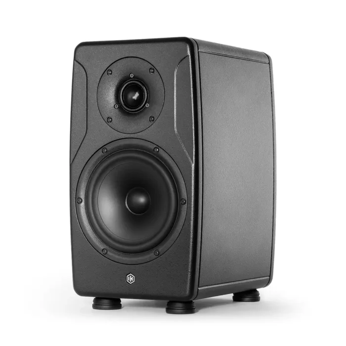 IK Multimedia iLoud Precision 6 MKII