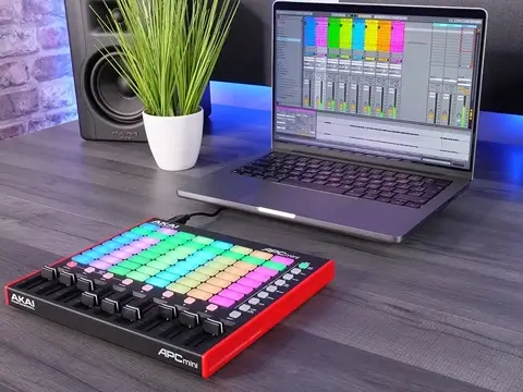 Akai Professional APC Mini mk2